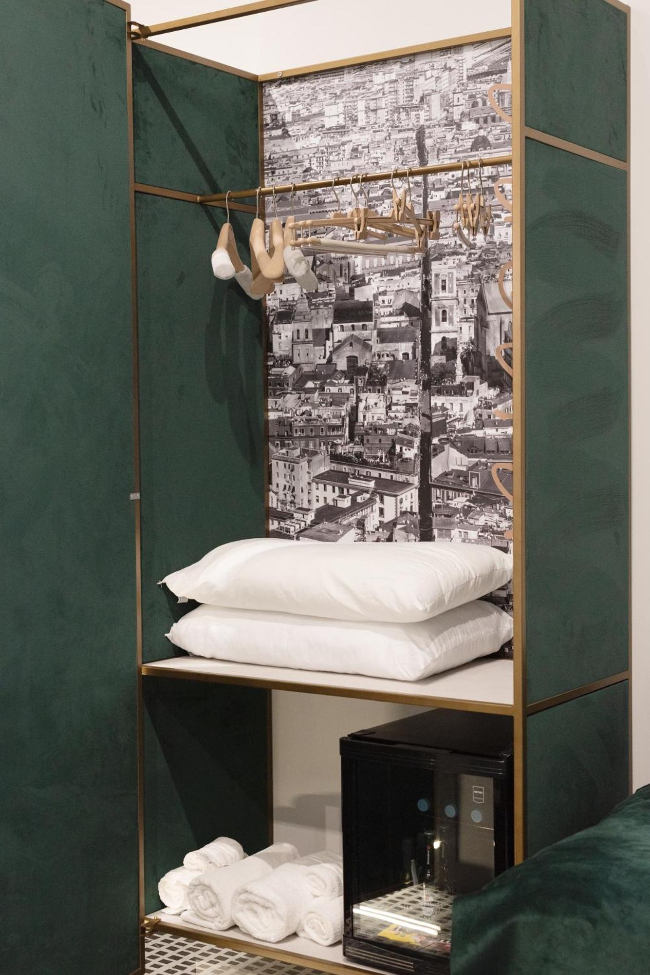 Three Rooms Toledo Naples Exterior photo
