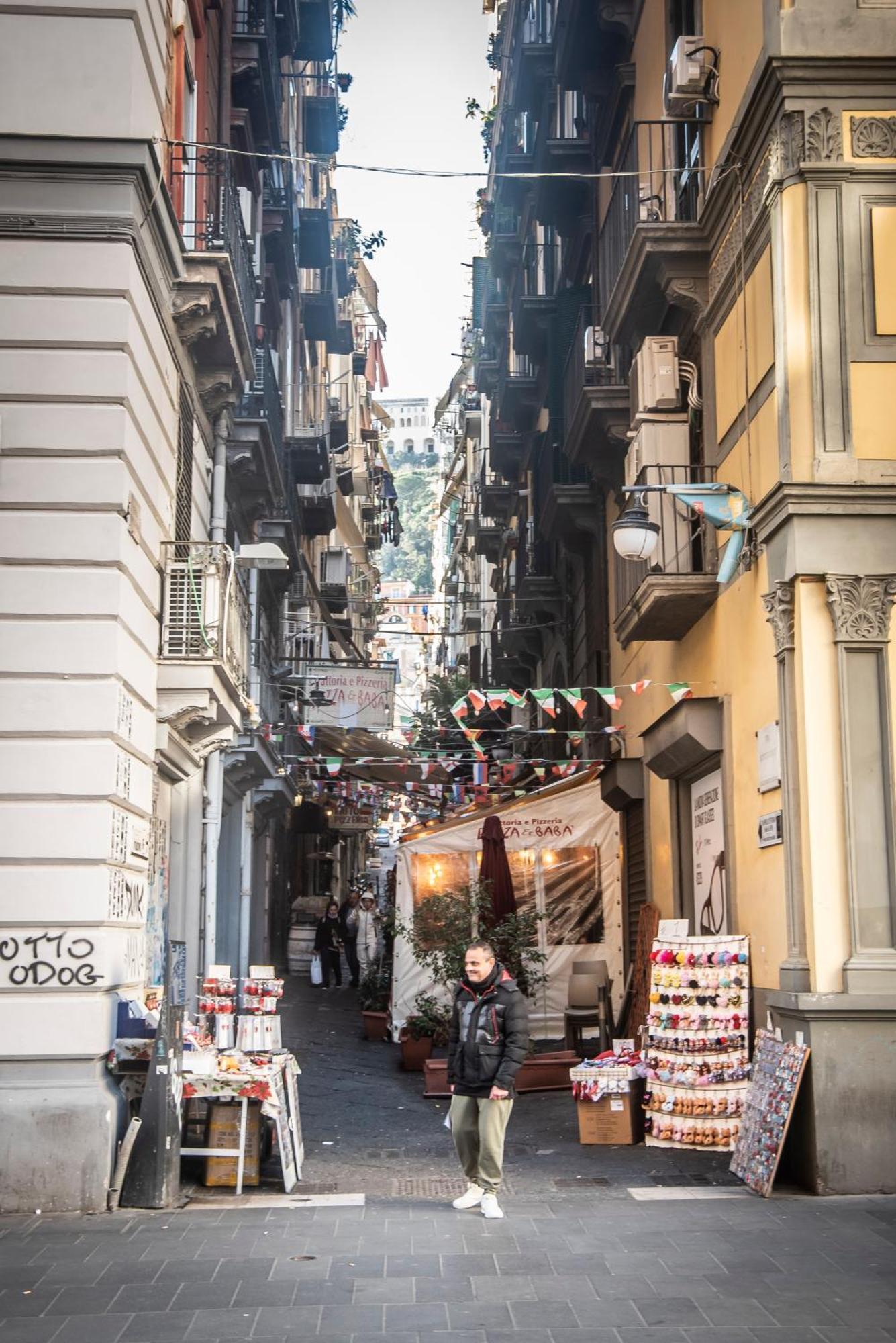 Three Rooms Toledo Naples Exterior photo