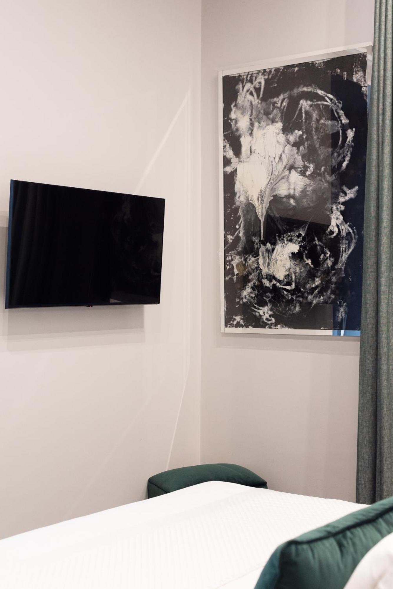 Three Rooms Toledo Naples Room photo